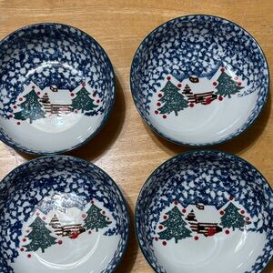Vintage Tieshan Folkcraft Cabin in the Snow bowls